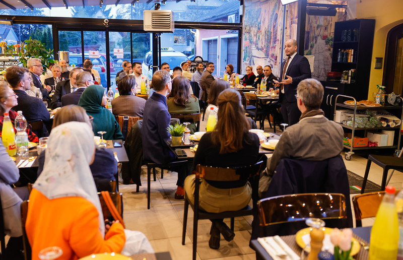 Eröffnung Fastenbrechen / Sonntagsblatt/Gerd Neuhold, Gerd Neuhold Eröffnung des Interreligiösen Fastenbrechens durch den Vorsitzenden der Islamischen Religionsgemeinde Mehmet S. Çelebi